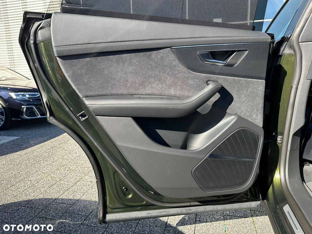 Audi Q8 - 24