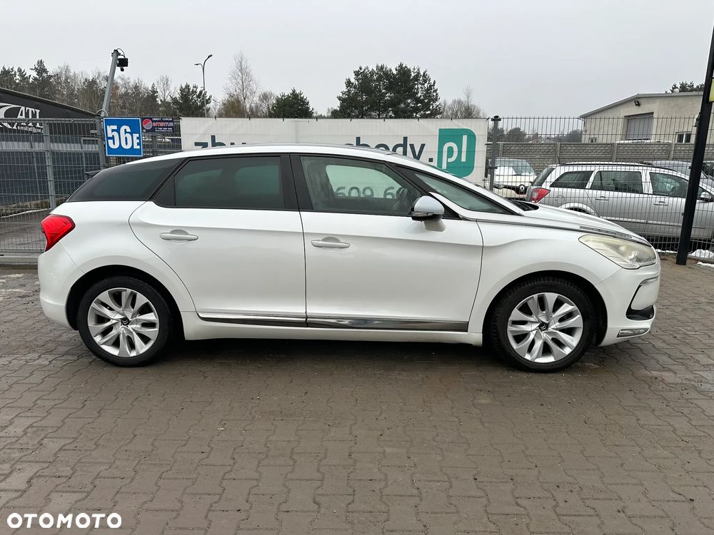 Citroën DS5 e-HDi 115 EGS6 SoChic - 6