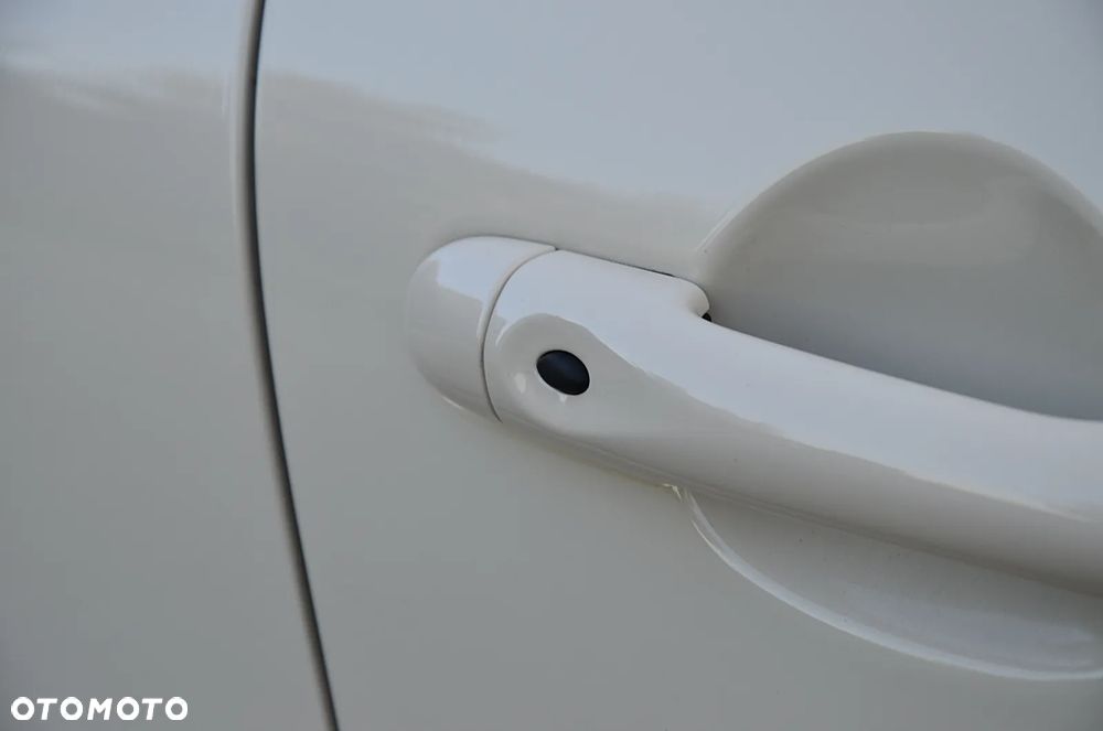 Renault Captur - 32