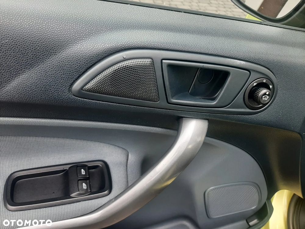 Ford Fiesta 1.25 SYNC Edition - 11
