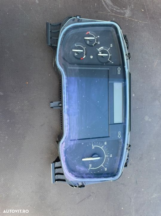 ceasuri bord renault t euro6 22166228-05 - 1