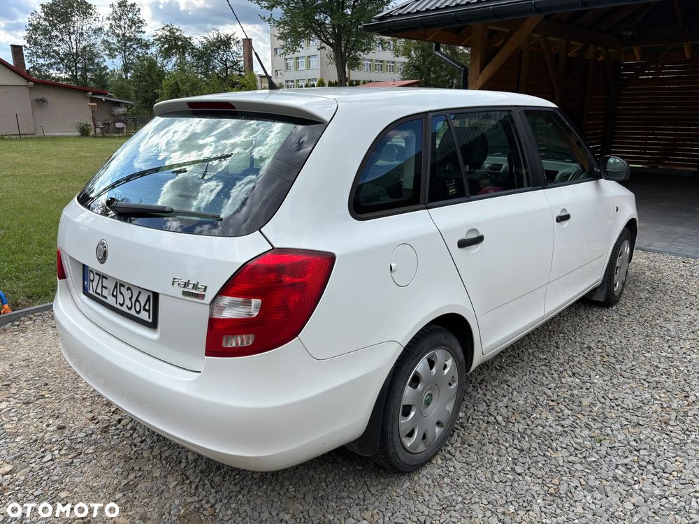 Skoda Fabia 1.6 TDI DPF Classic - 4