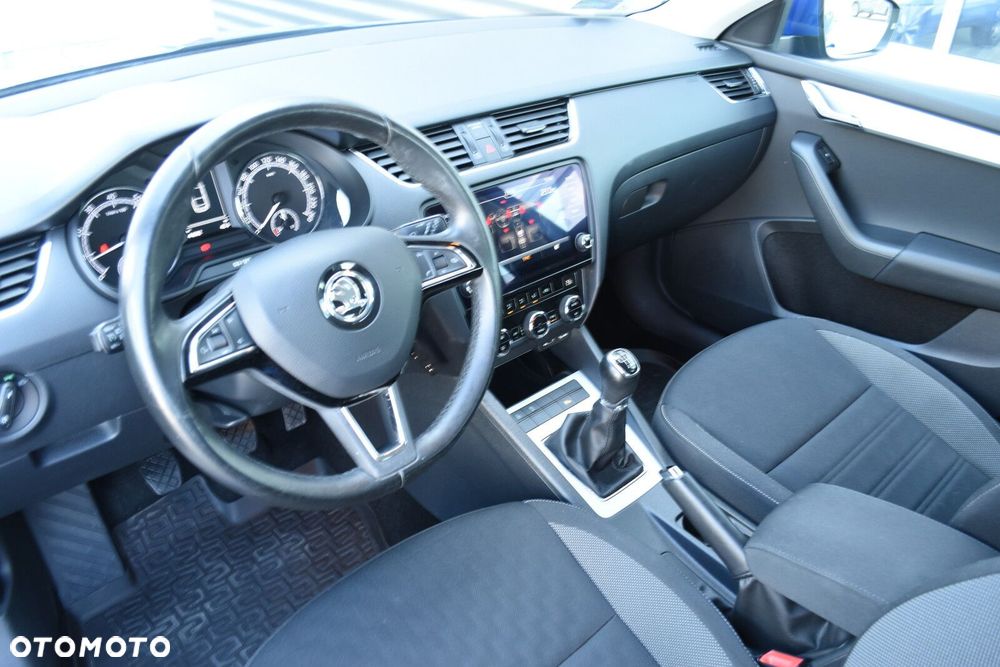 Skoda Octavia 1.4 TSI Ambition - 9