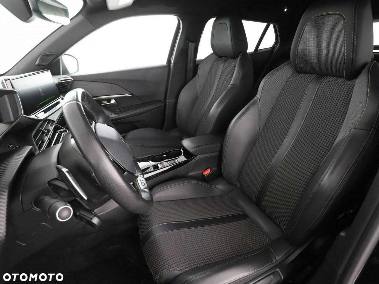 Peugeot 2008 PureTech 130 EAT8 Allure - 13