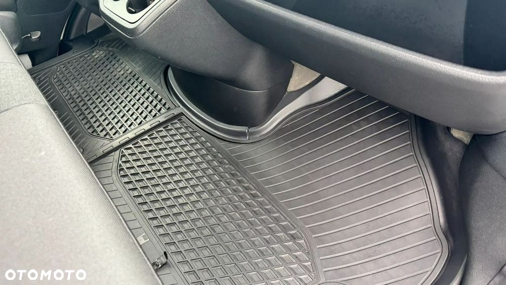 Mercedes-Benz Sprinter - 23