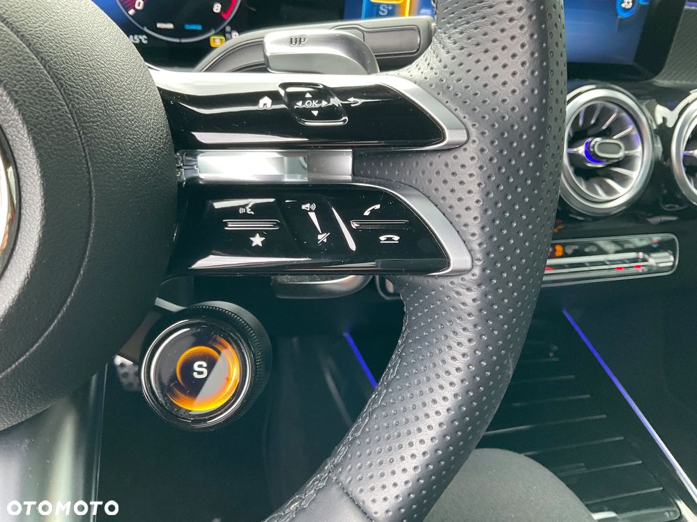 Mercedes-Benz GLB AMG 35 4-Matic - 25