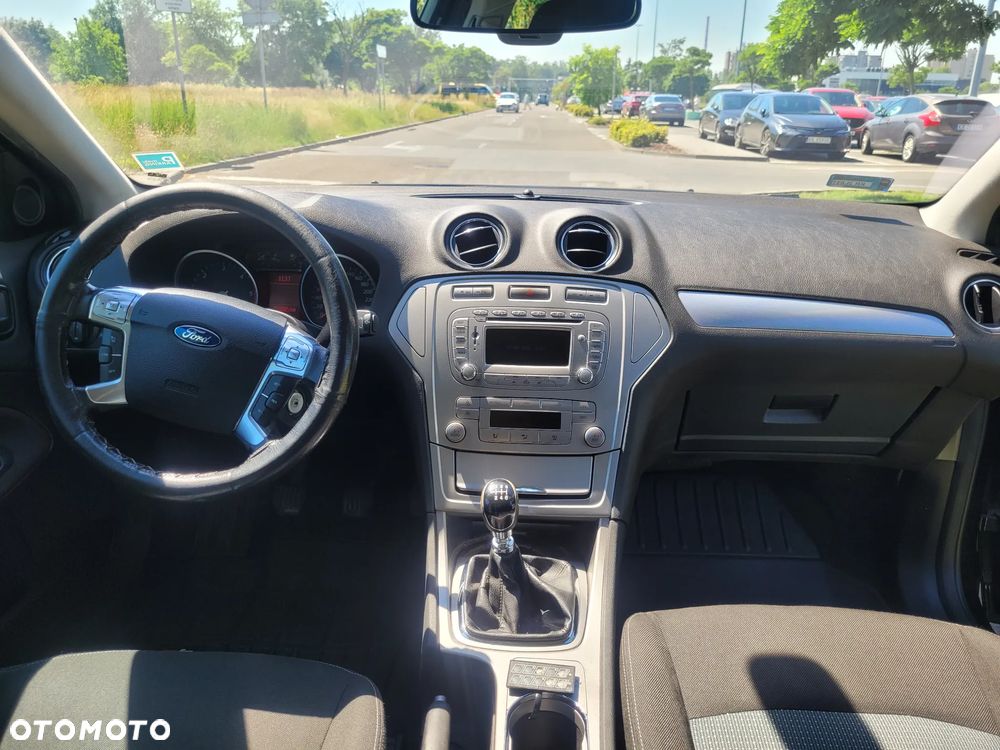 Ford Mondeo - 16