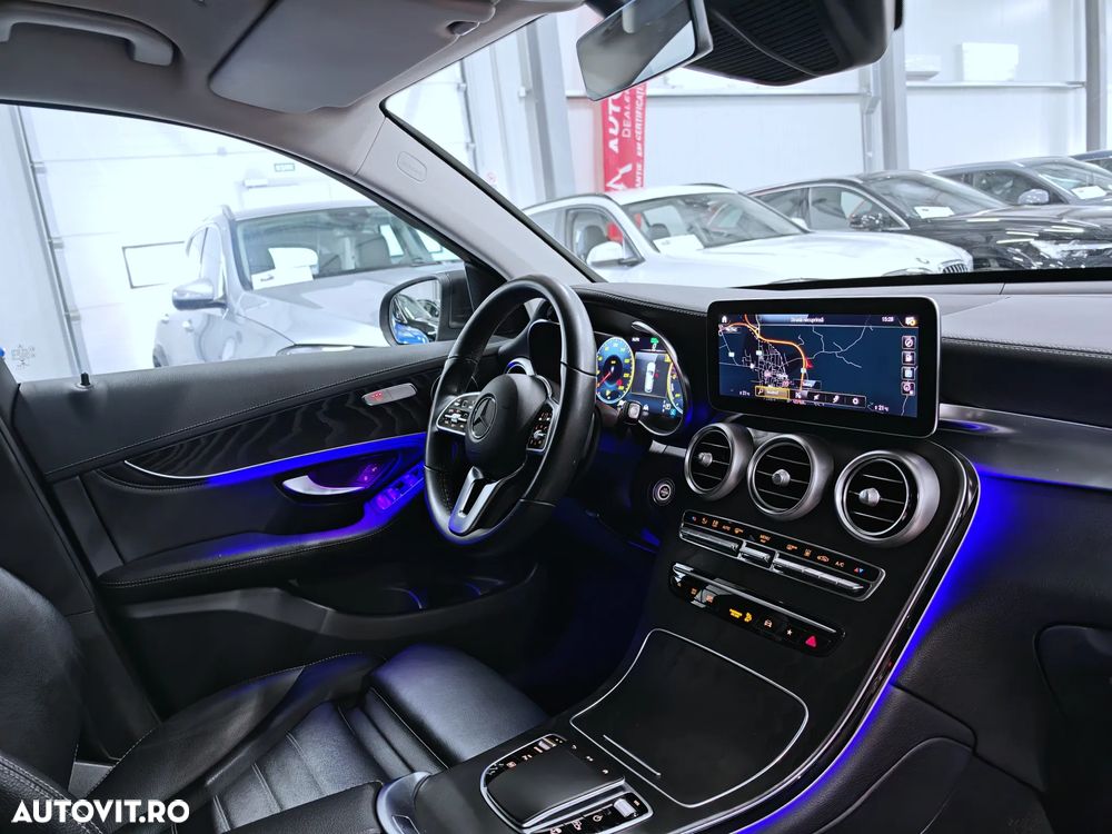 Mercedes-Benz GLC 300 de 4Matic 9G-TRONIC - 9