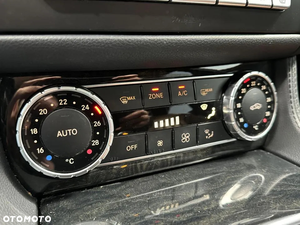Mercedes-Benz CLS 350 BlueTEC 4-Matic - 20
