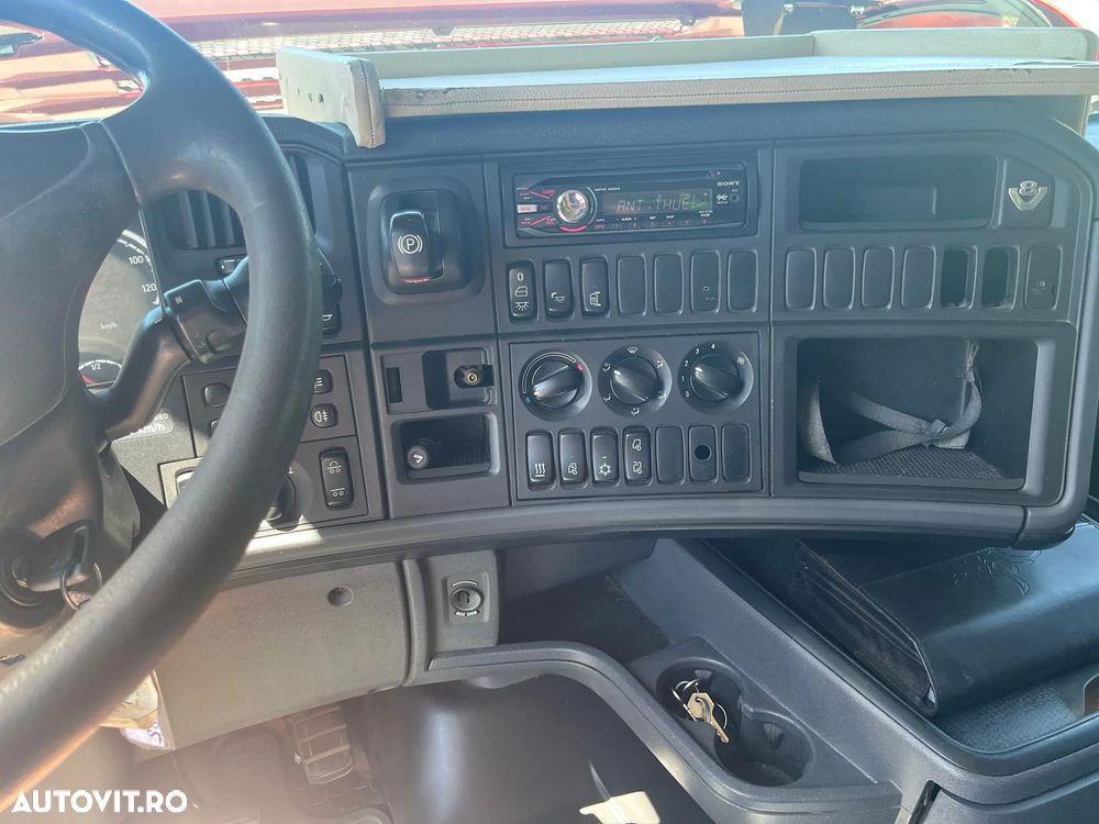 Scania V8 cu 500CP, 2011, 599.690km, 6x2 cu axa liftabila si viratoare, Cutie viteze automata, Anvelope 315/80R22,5 90% bune, Kit basculare, rezervor 600l, goarne, proiectoare, Carte identitate, rulat in Germania, PROMOTIE 28.900 EUR+Tva - 23