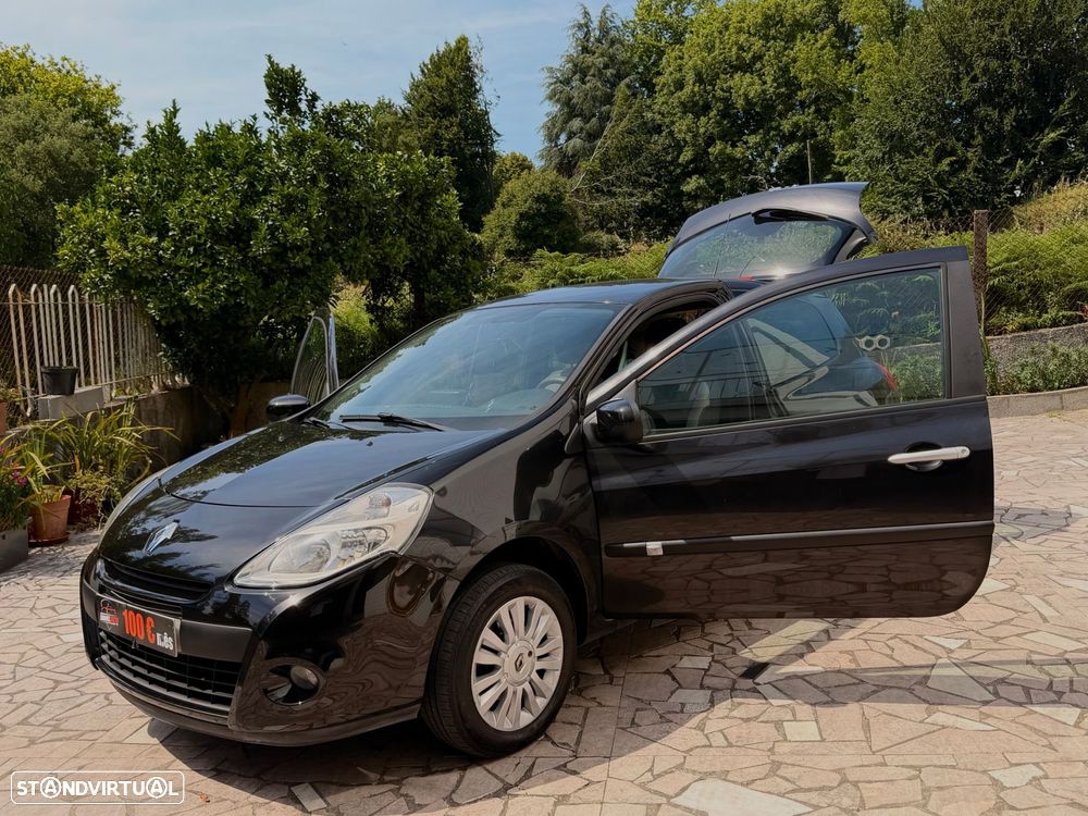 Renault Clio - 11