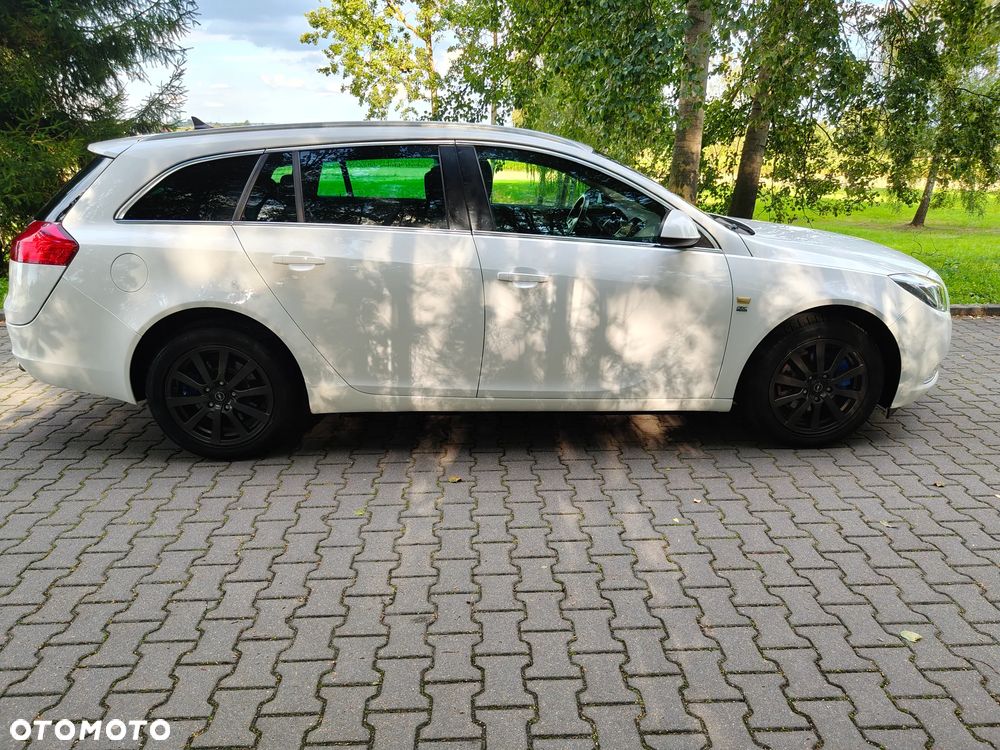 Opel Insignia 2.0 T SportsTourer 4x4 ecoFLEX Start/Stop Design Edition - 8