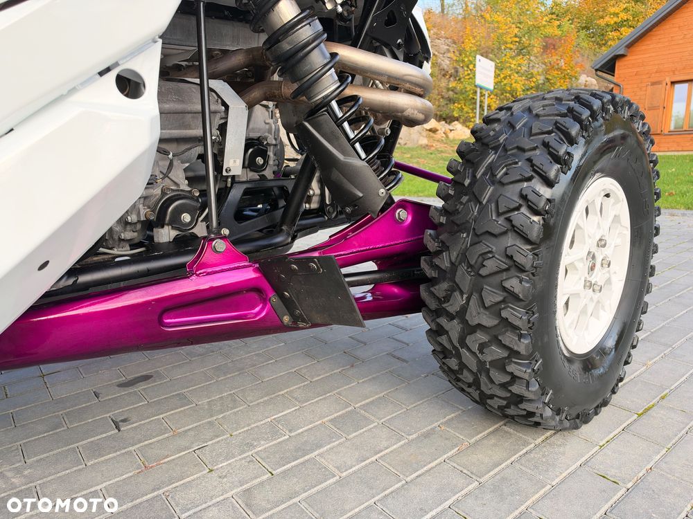 Polaris RZR - 16