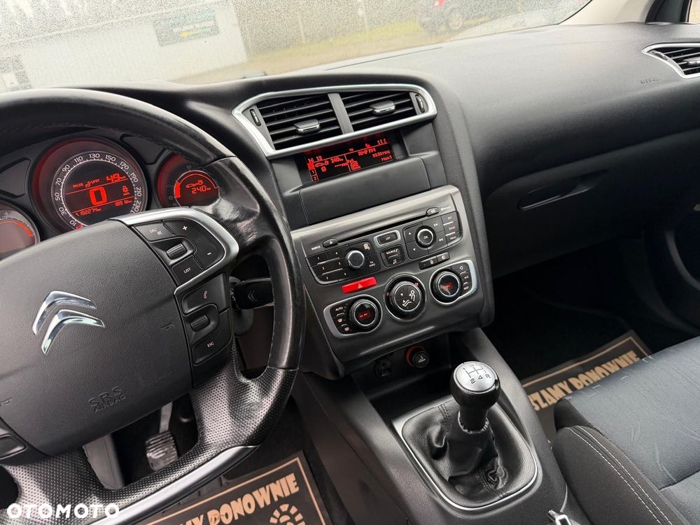 Citroën C4 HDi 90 Attraction - 1