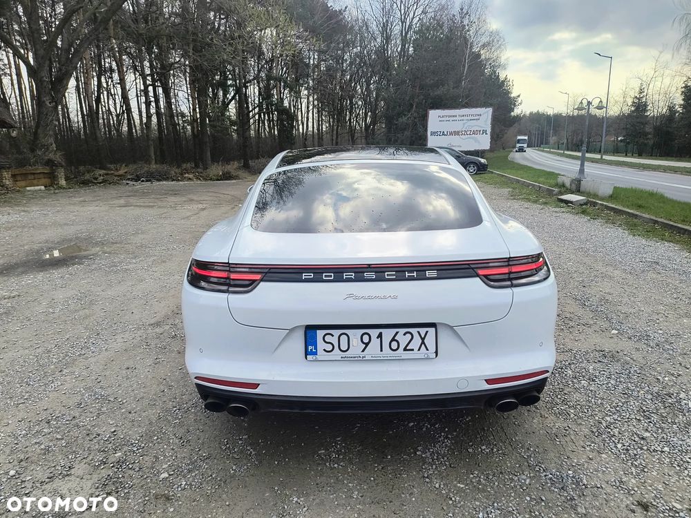 Porsche Panamera - 6