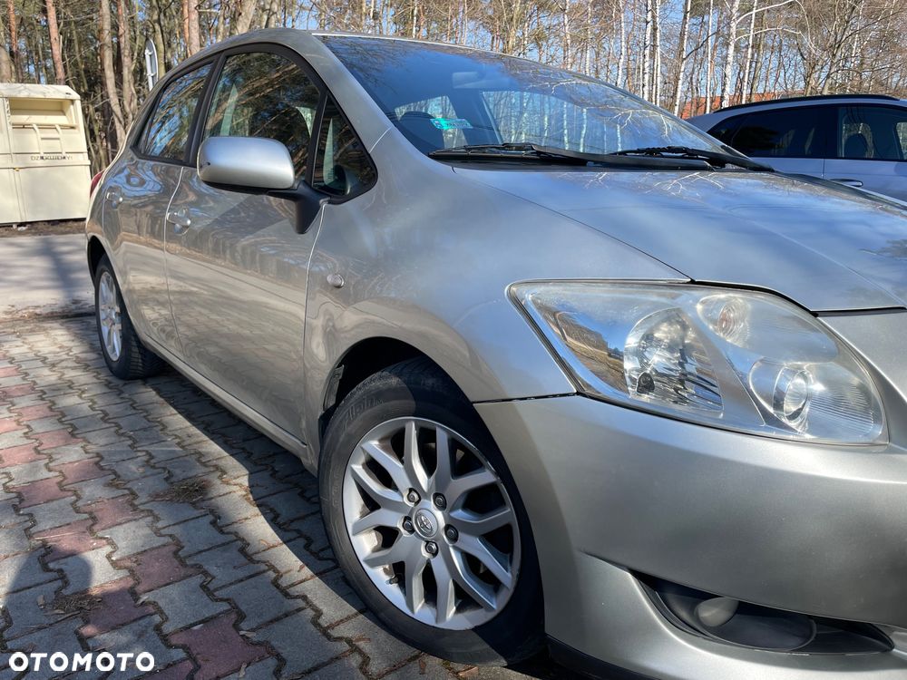 Toyota Auris 2.0 D-4D Premium - 11