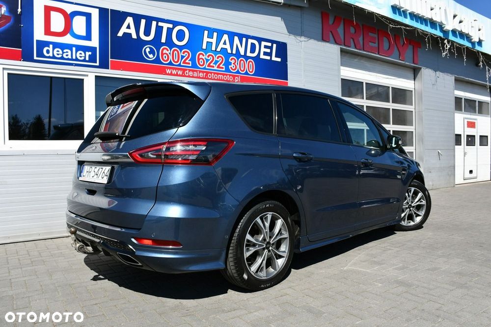 Ford S-Max - 12