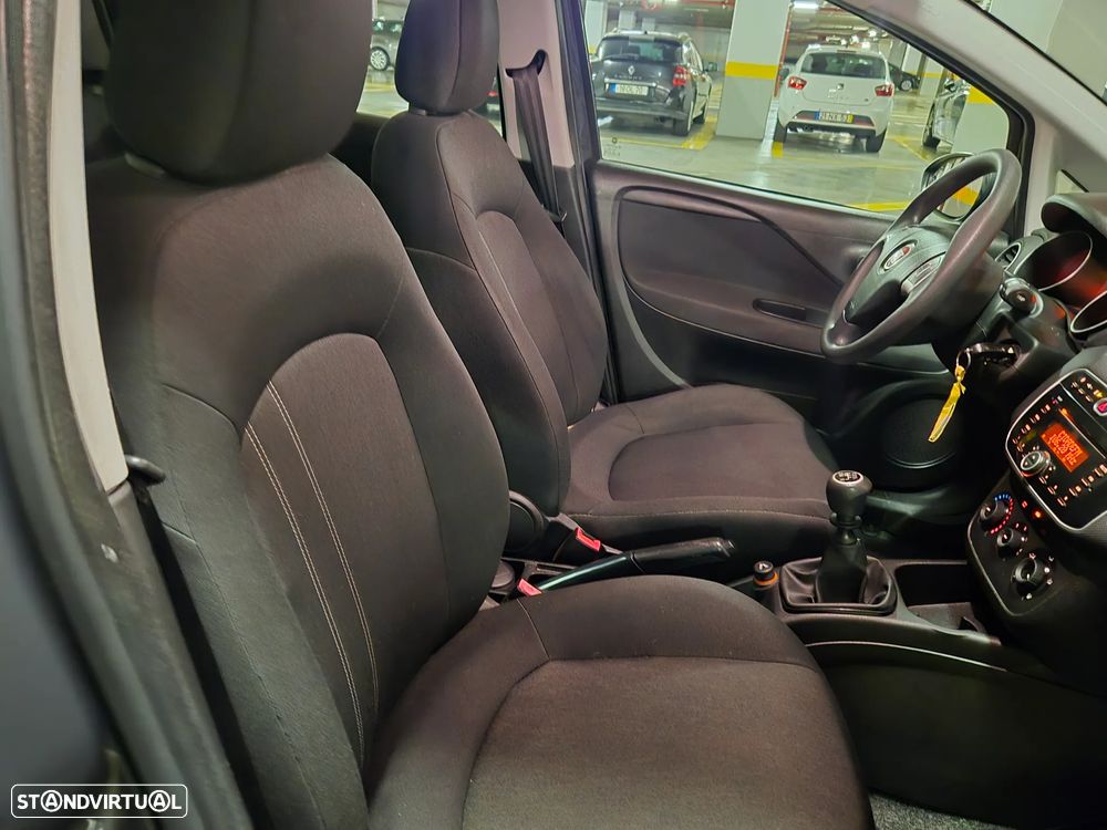 Fiat Punto 1.2 Lounge Start&Stop - 34
