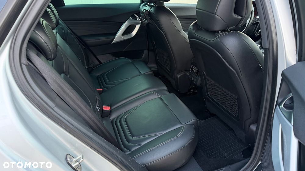 Citroën DS5 Hybrid4 EGS6 SportChic - 18