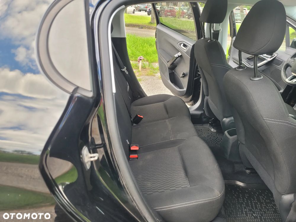 Peugeot 208 Blue-HDi 100 Stop&Start Active - 30