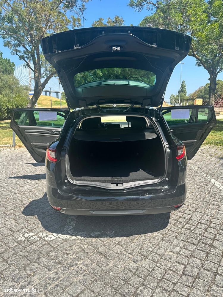 Renault Mégane 1.5 Blue dCi Limited - 6