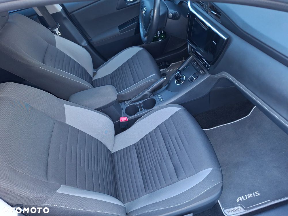 Toyota Auris 1.8 HSD Sol - 15