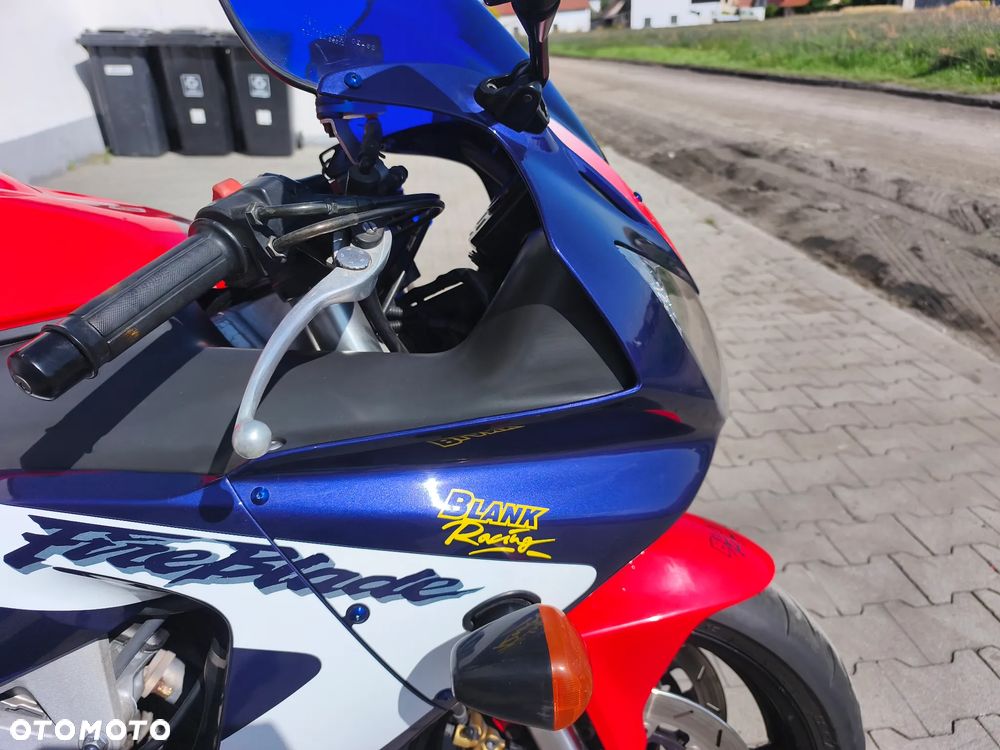 Honda CBR - 19