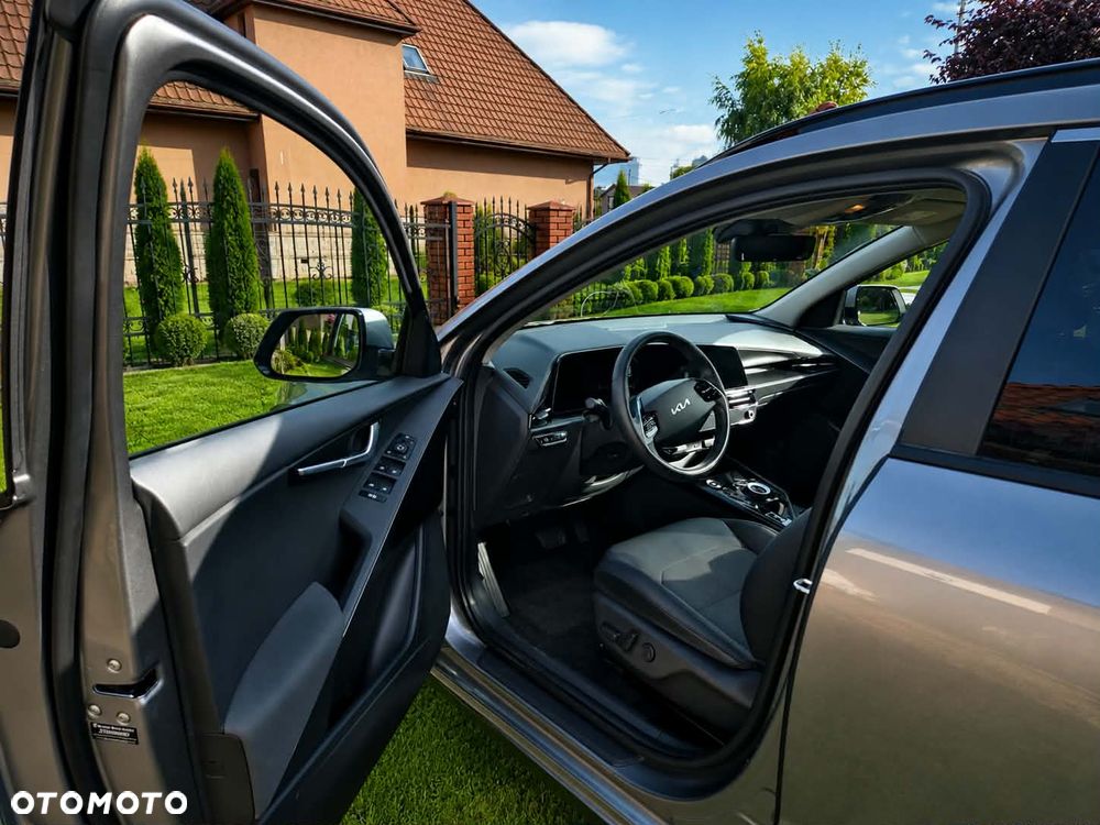 Kia Niro 1.6 GDI Hybrid Business Line - 13