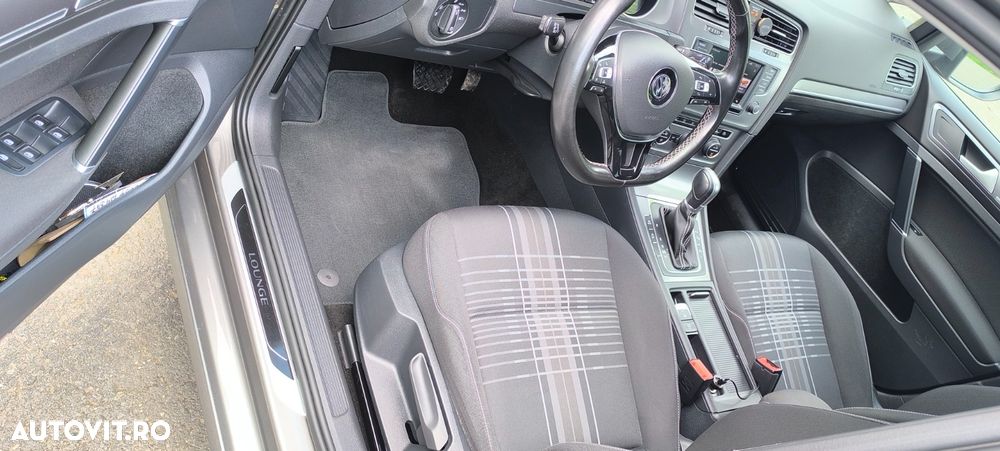 Volkswagen Golf 1.6 TDI BlueMotion Technology DSG Lounge - 6