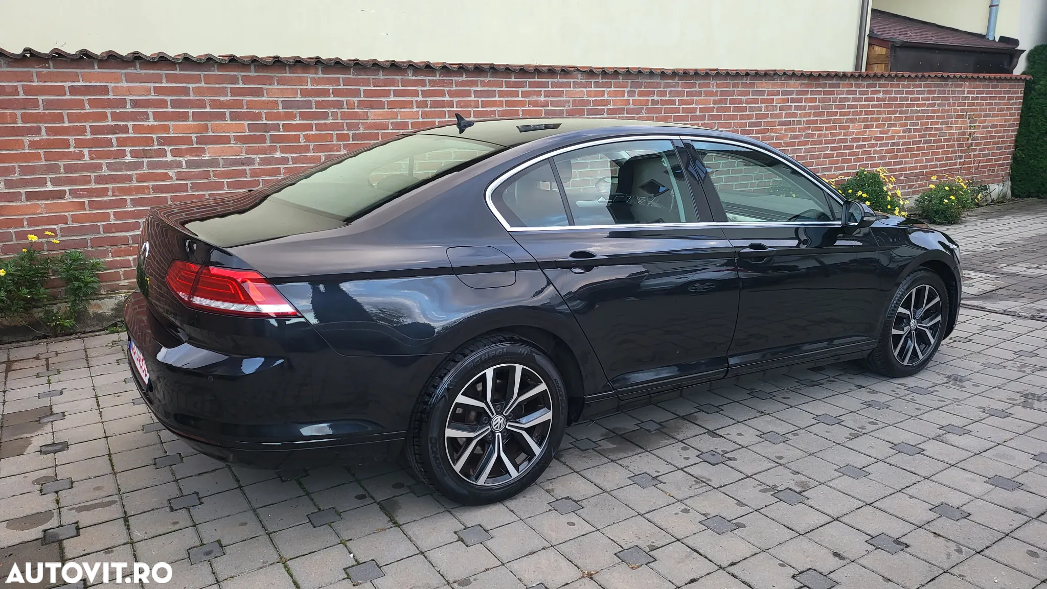 Volkswagen Passat - 6