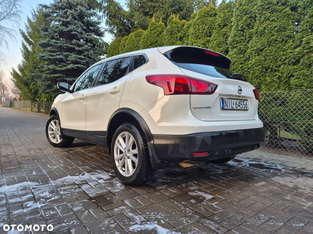 Nissan Qashqai - 1