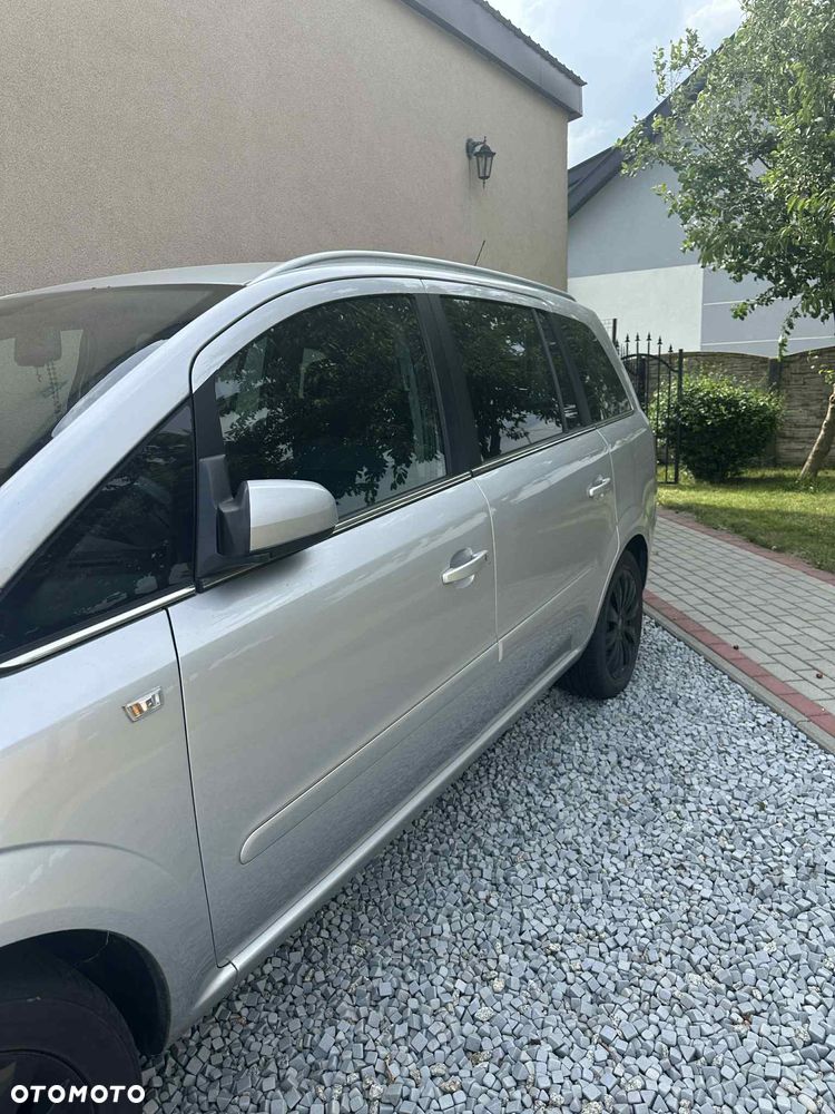 Opel Zafira 1.9 CDTI Elegance - 3