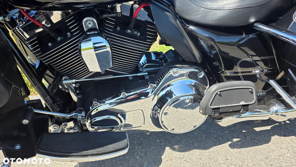 Harley-Davidson Electra - 12