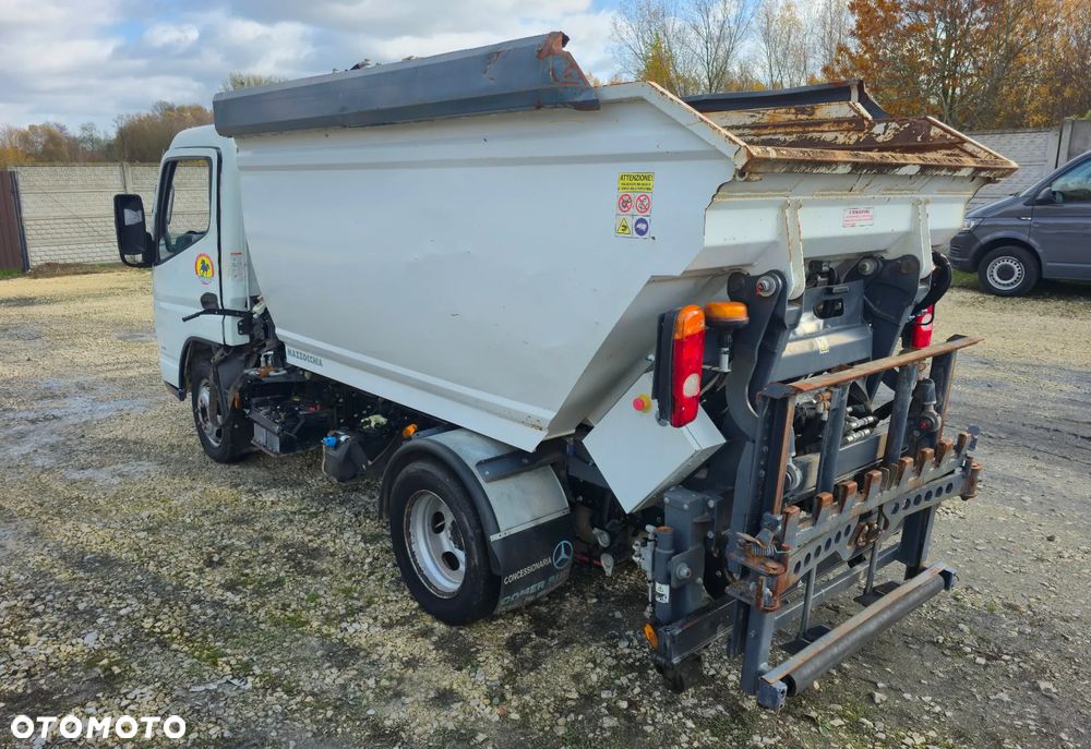 Mitsubishi CANTER FUSO - 11