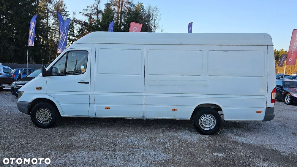 Mercedes-Benz Sprinter - 5