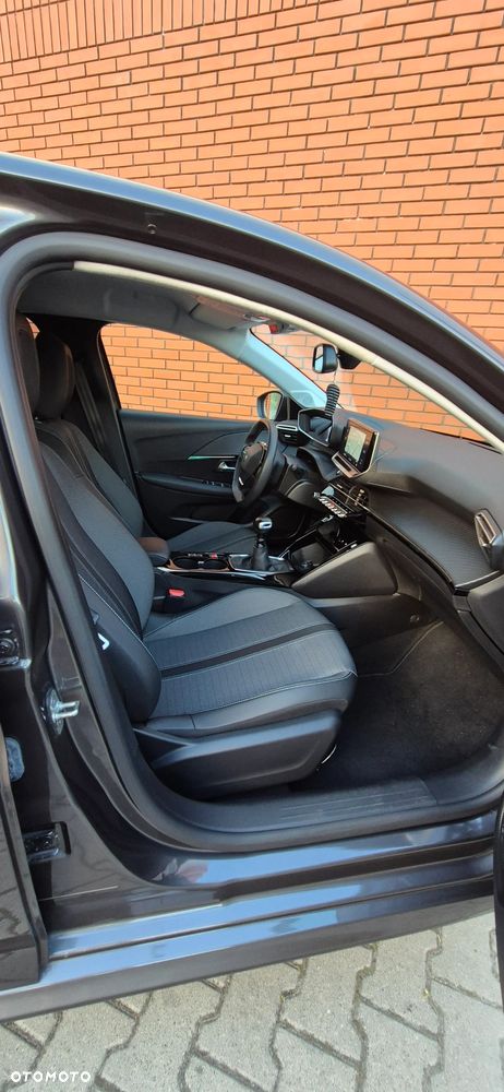 Peugeot 208 1.2 T Allure S&S - 8