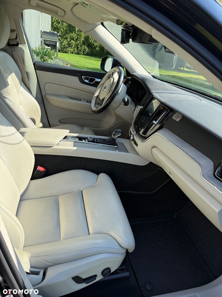 Volvo XC 60 D4 AWD Inscription - 8