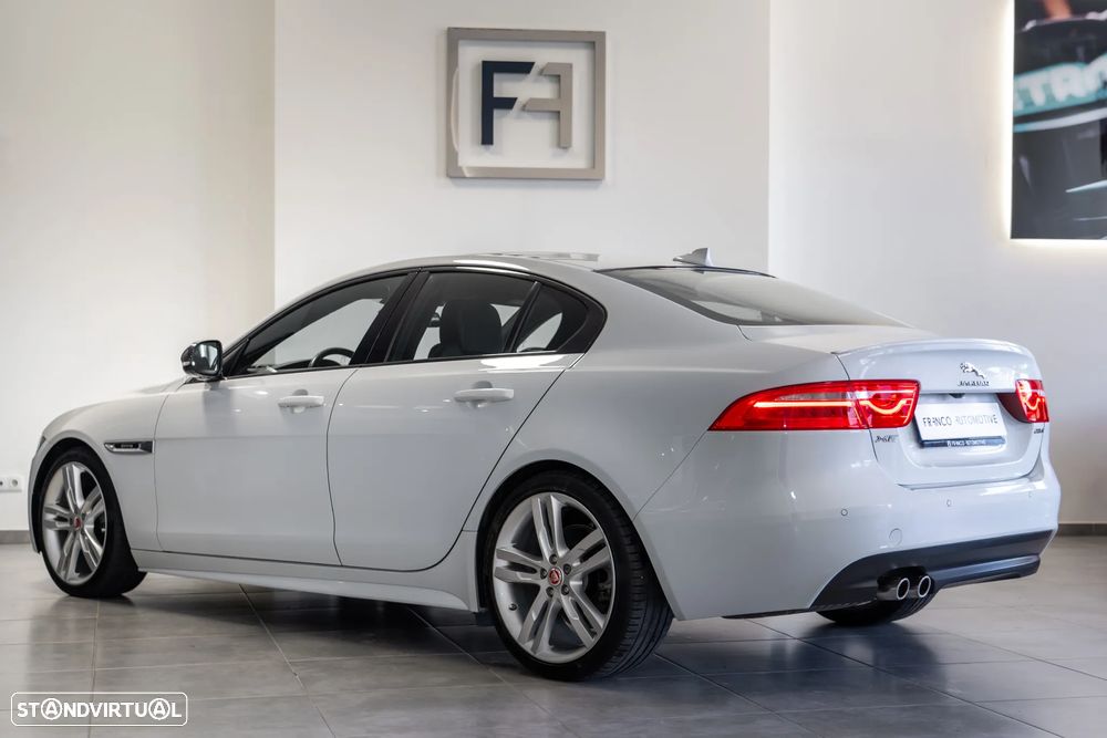 Jaguar XE - 3