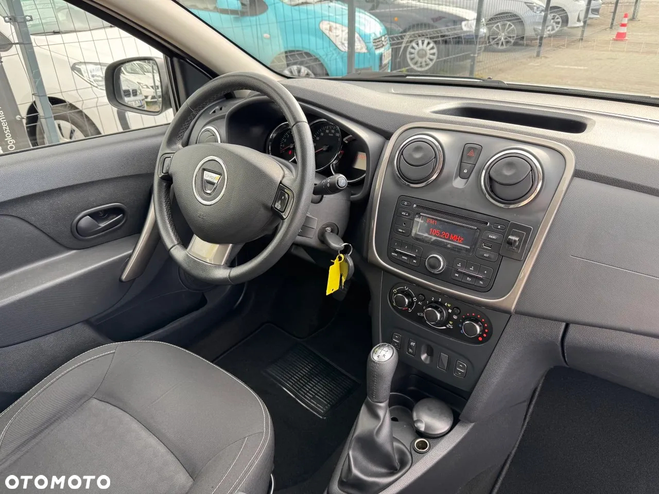 Dacia Logan MCV 1.2 16V 75 Ambiance - 38