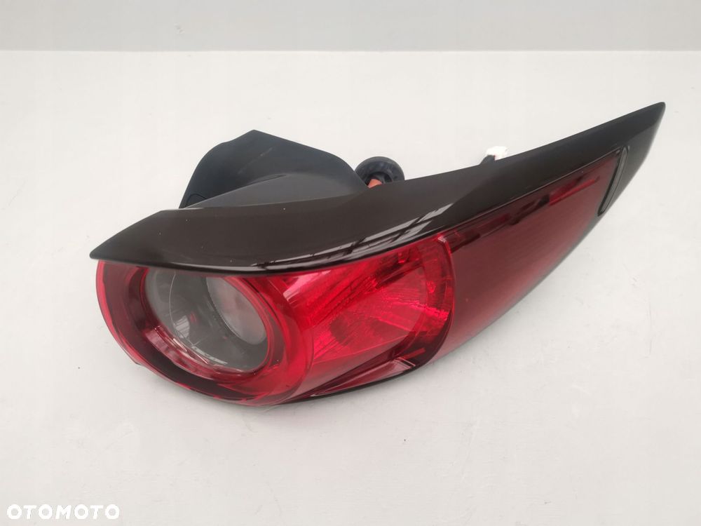 MAZDA CX-5 II CX5 II 17- USA LAMPA TYLNA PRAWY TYŁ ZWYKŁA NIE LED KB8A51150 - 1