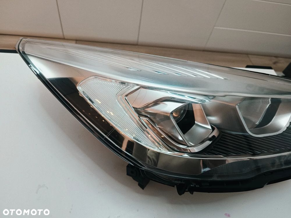 Przednia lampa prawa prawy reflektor Ford Kuga MK2 Lift 16-19 soczewka GV41-13W029-CG - 3