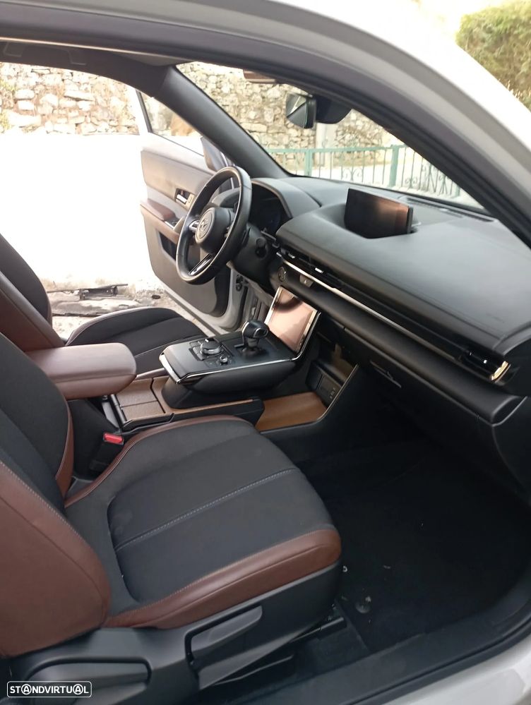 Mazda MX-30 e-Skyactiv Makoto Modern Confidence - 23