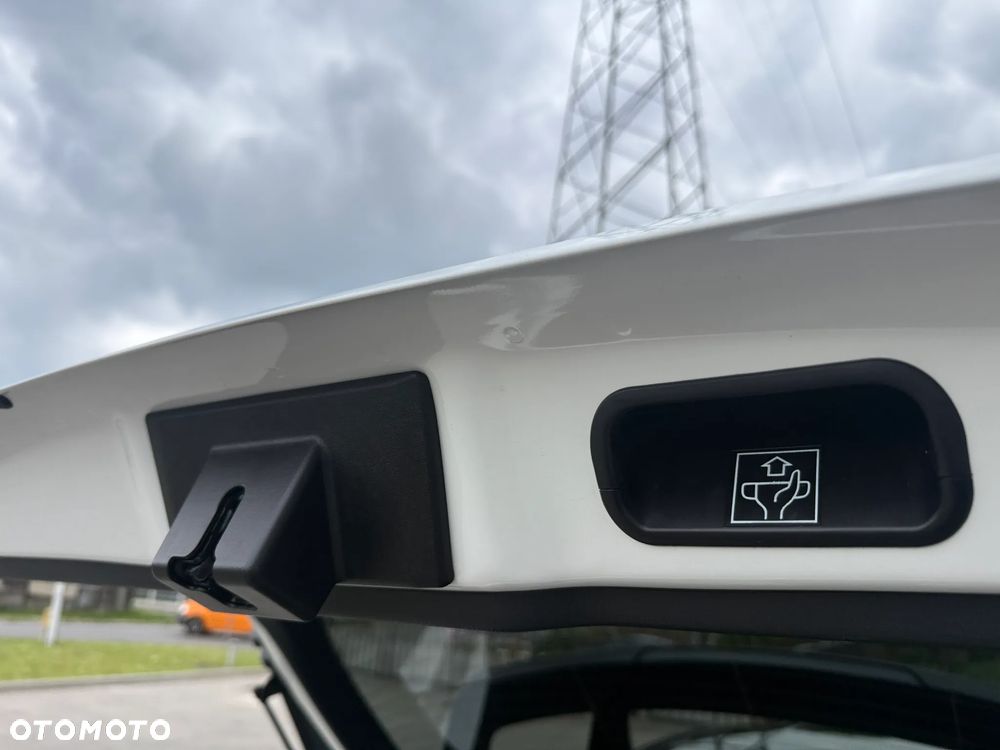 Toyota C-HR 1.8 Hybrid GPF GR Sport - 18
