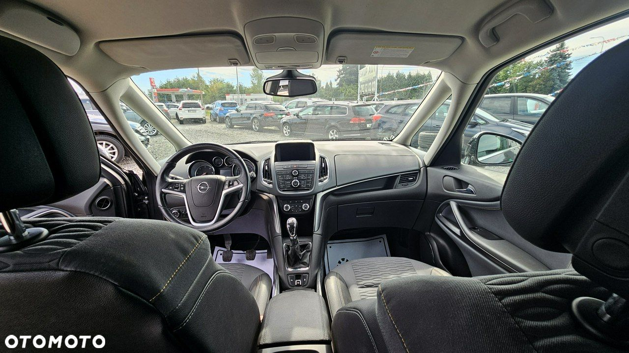 Opel Zafira - 29