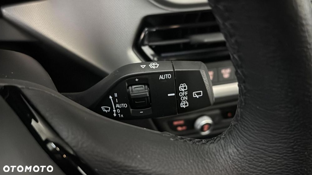 BMW Seria 1 118i Advantage - 28