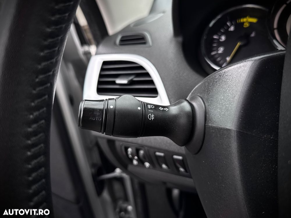 Renault Megane ENERGY dCi 110 Start & Stop LIMITED - 18