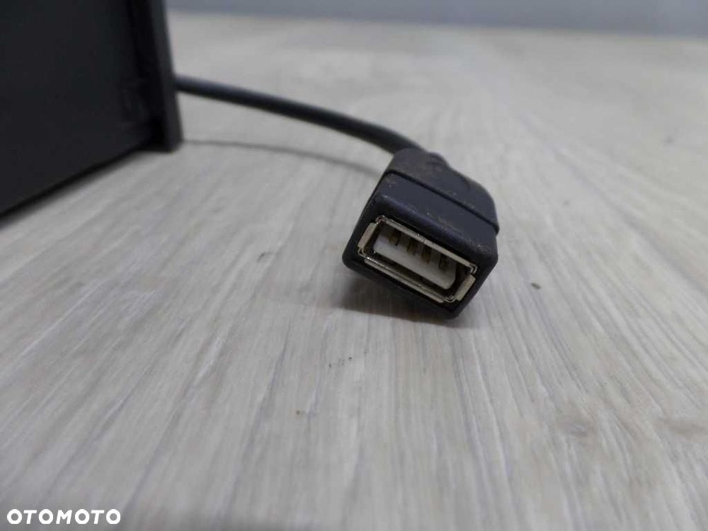 AUDI A3 8P INTERFACE ZLACZE USB 8E0857925C 03-09 - 3