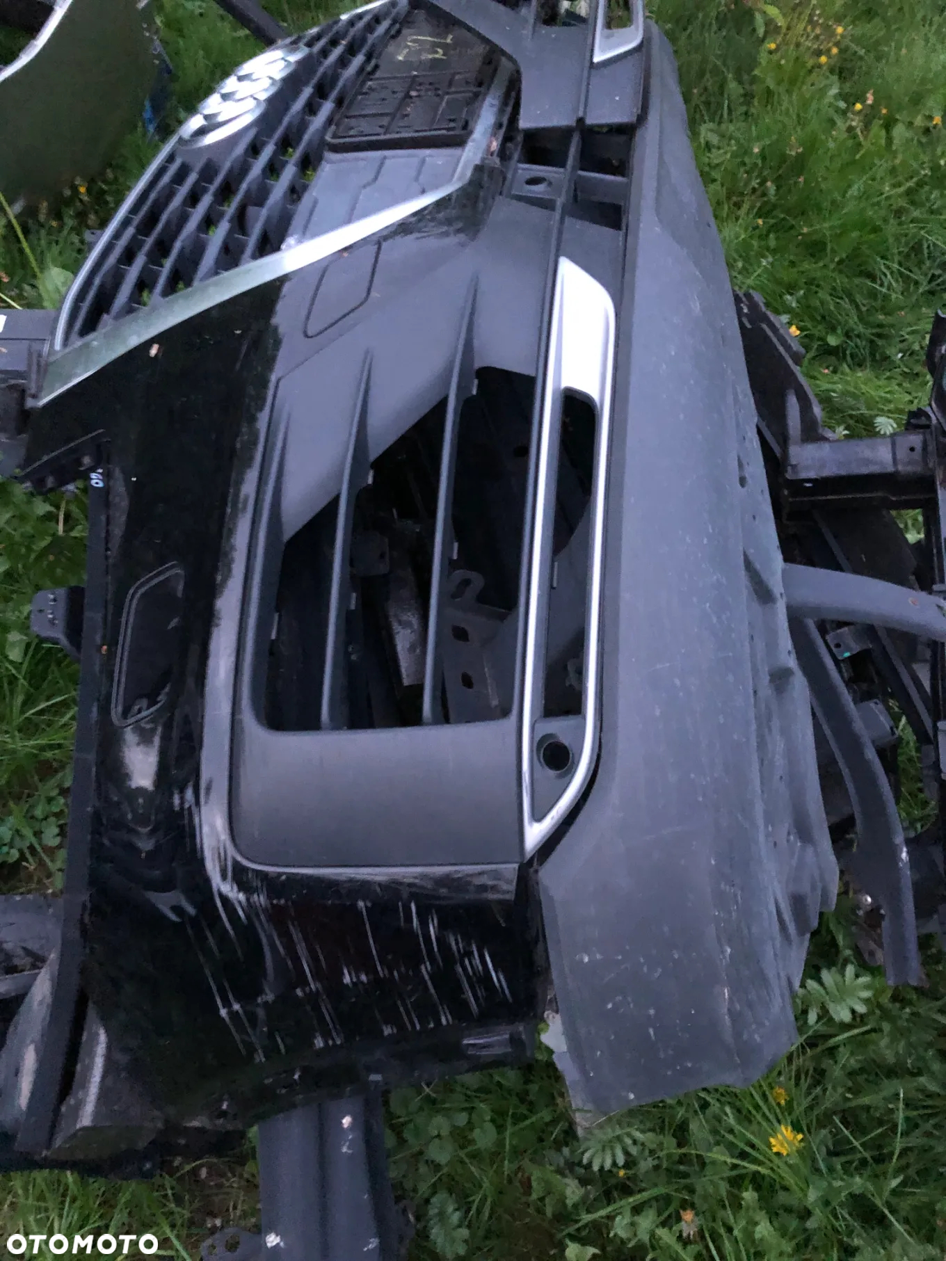 Zderzak przód grill spoiler Audi Q2 S-line 81A - 5