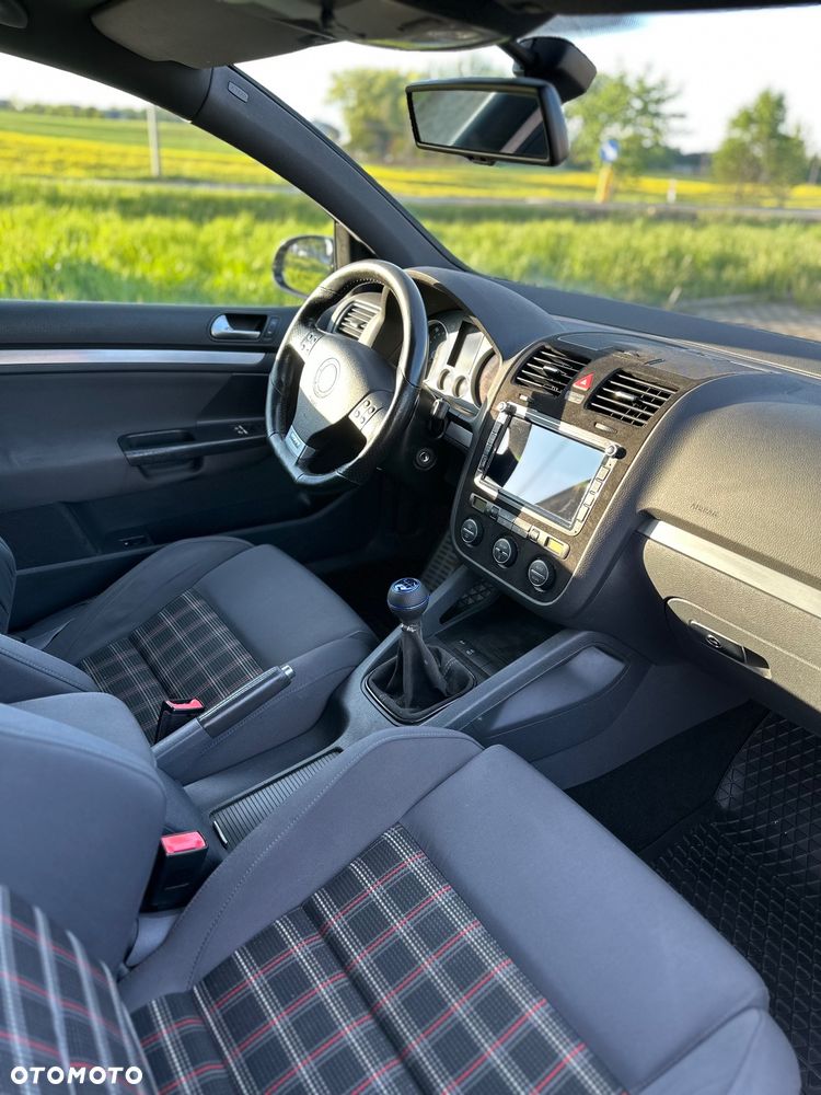 Volkswagen Golf 2.0 TSI GTI - 11