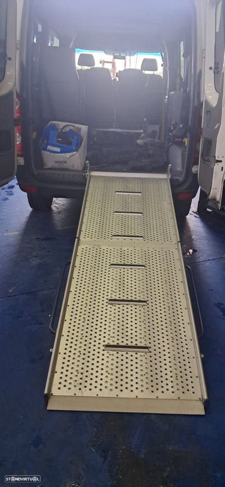 Volkswagen Crafter/ Kombi 2.5 TDI de 2010 ás peças. - 7